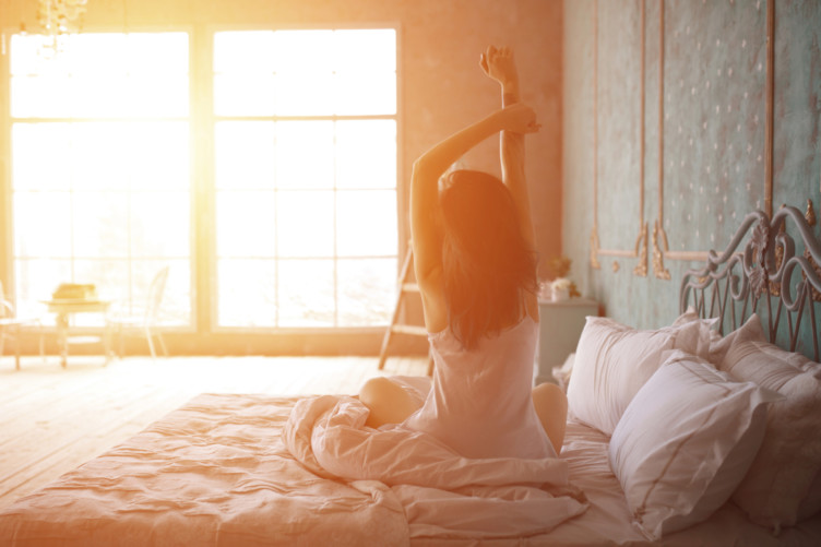 5 Easy Biohacks for Beauty, Detox, and Better Sleep