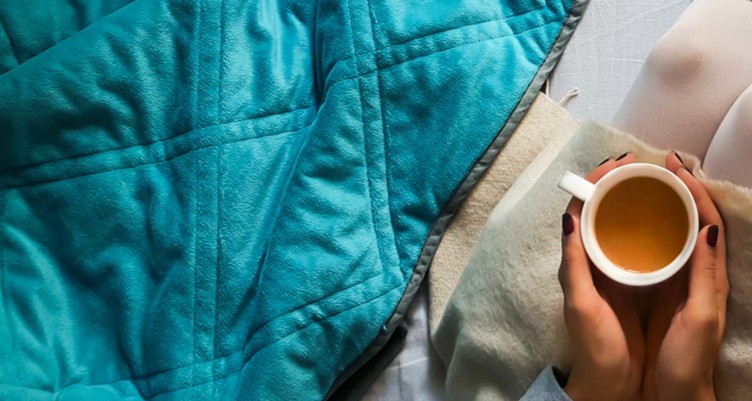 Here’s Why Your Friends Are Sleeping With Weighted Blankets