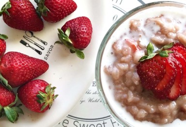 Strawberries and Cream Rice Pudding_header