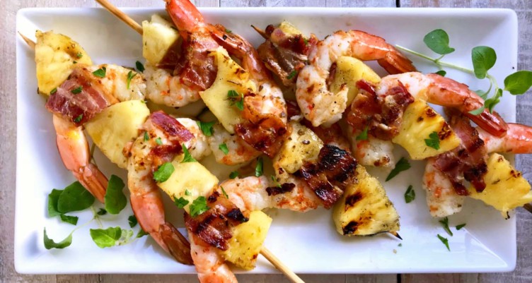 Low-Carb Bacon Pineapple Shrimp Skewers