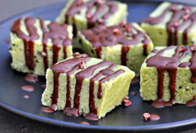 Keto cookie bars with chocolate drizzle