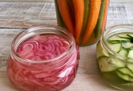 Quick Pickled Vegetables recipe
