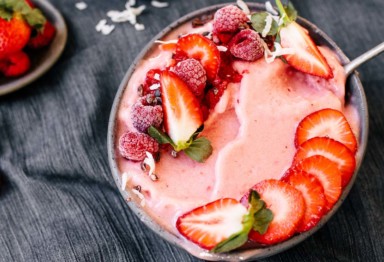 Raspberry Collagen Smoothie Bowl recipe