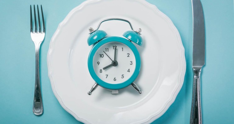 Clock on white plate