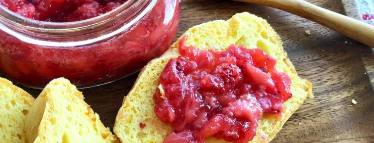 Keto Breakfast Ideas That Aren't Boring 3 collagen keto bread with keto jam