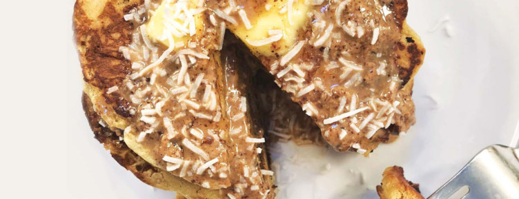 Keto Breakfast Ideas That Aren't Boring 13 almond flour paleo pancakes