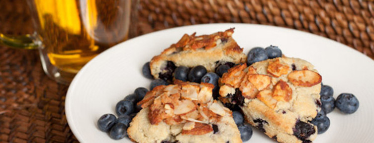 Keto Breakfast Ideas That Aren't Boring 26 low-carb blueberry streusel scones