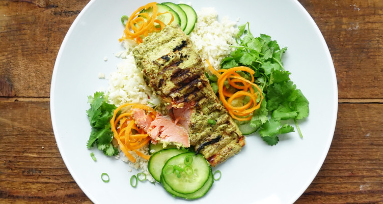 Easy Baked Tandoori Salmon With Cauliflower Rice