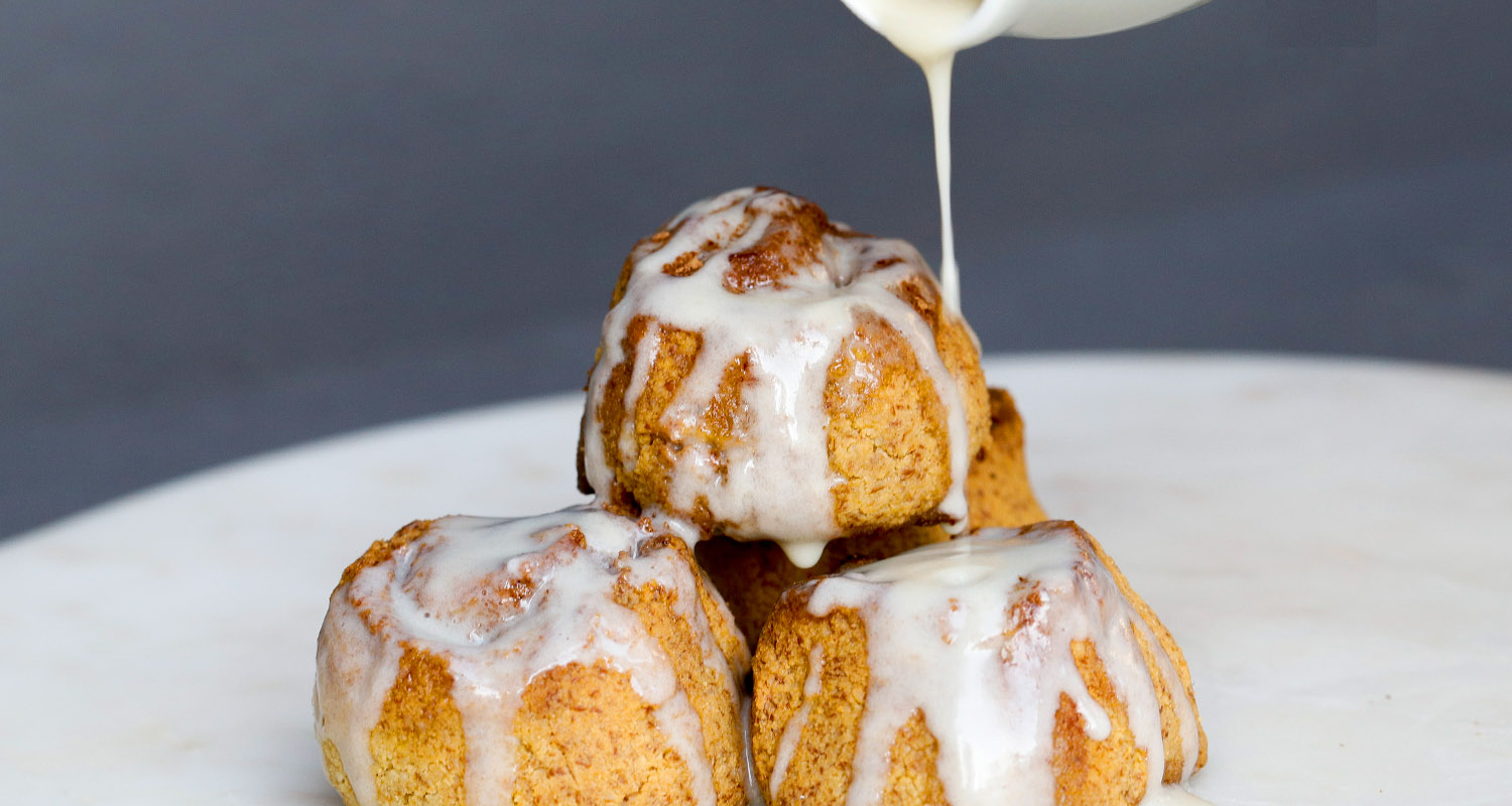Paleo Keto Cinnamon Rolls recipe - No fat head dough, yeast, or sugar!