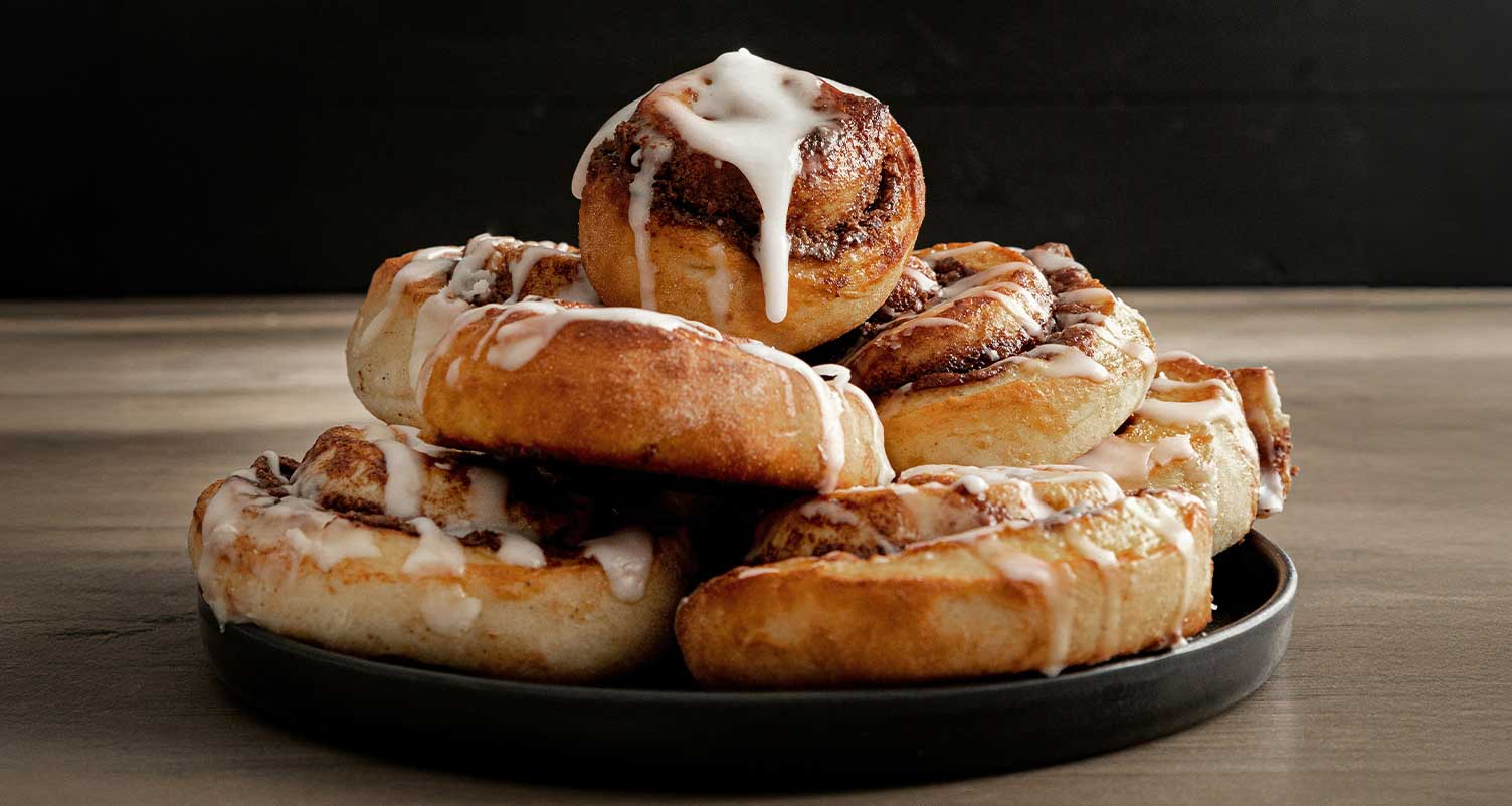 Paleo Keto Cinnamon Rolls recipe - No fat head dough, yeast, or sugar!