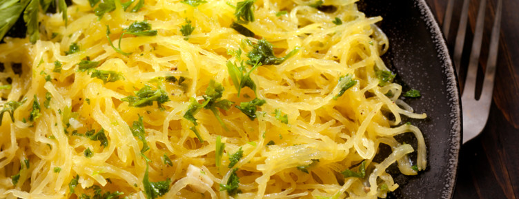 These paleo spaghetti squash recipes cook up everything from pasta to pizza -- all with plenty of healthy fats and no gluten or grains.