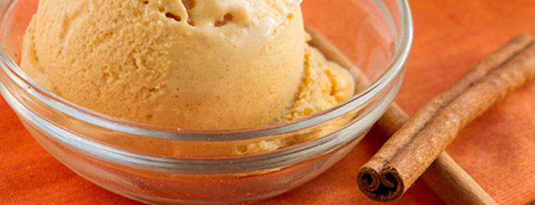 Low-carb, high satisfaction: These keto pumpkin recipes transform your favorite starchy vegetable into sweet and savory dishes.