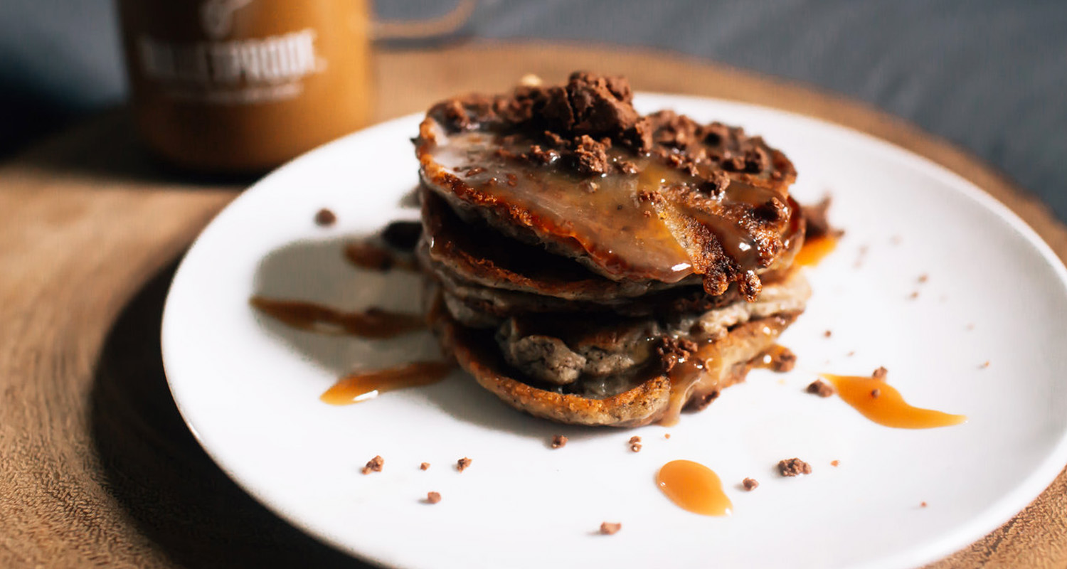 Paleo Keto Pumpkin Pancakes - Easy pumpkin spice pancake recipe