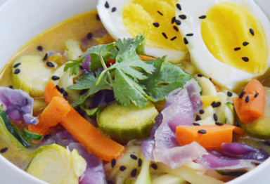 Low carb vegetarian ramen with eggs