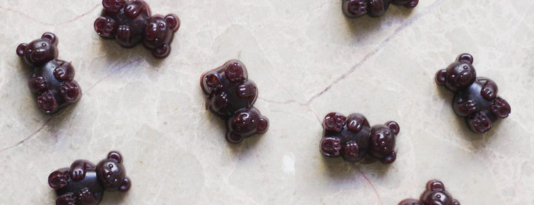 Use gelatin for everything from breads to pies -- these keto and paleo gelatin recipes will show you how, while packing every bite with gut-healing protein.