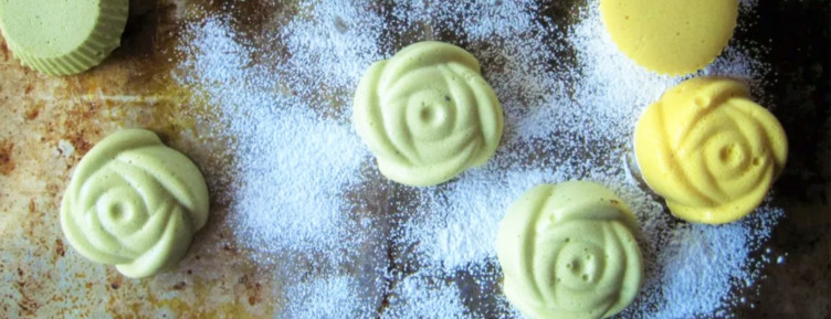 Use gelatin for everything from breads to pies -- these keto and paleo gelatin recipes will show you how, while packing every bite with gut-healing protein.