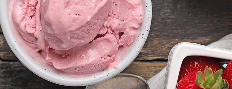 Use gelatin for everything from breads to pies -- these keto and paleo gelatin recipes will show you how, while packing every bite with gut-healing protein.