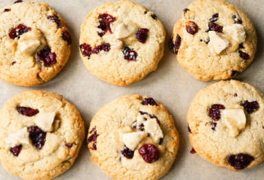 White chocolate cranberry cookies get a keto-friendly upgrade with low-carb ingredients like collagen protein and cacao butter. 0 net carbs!