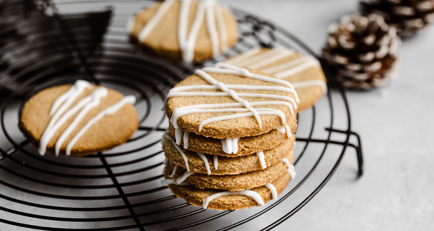 Keto Paleo Gingerbread Cookies recipe - gluten-free, grain-free, easy!