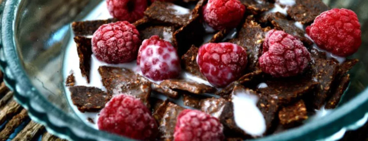 When you crave a sweet and crunchy breakfast without the carbs, make these keto cereal recipes -- including puffs, granola, and even oatmeal.