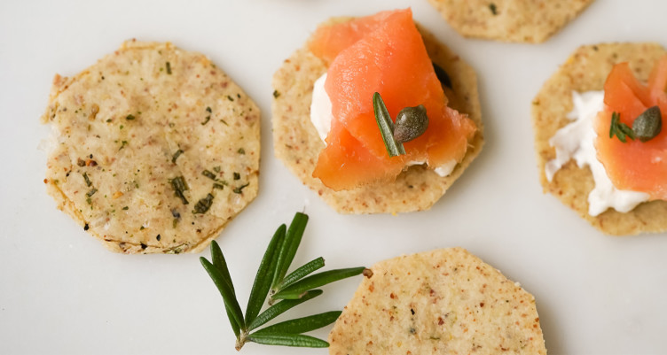 Low-Carb Paleo Herb & Almond Flour Crackers