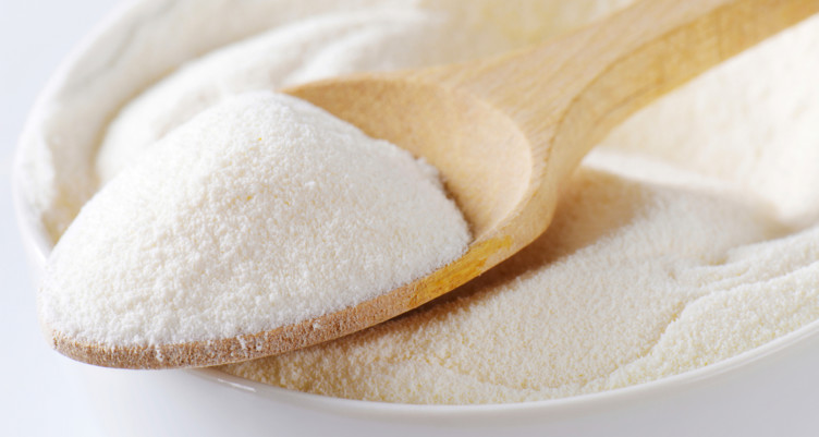 Spoonful of gelatin powder