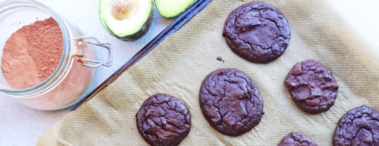 From basic chocolates to dessert sauces and pies, these chocolate desserts deliver rich flavor without inflammatory sugar or milk. Keto and paleo-friendly!