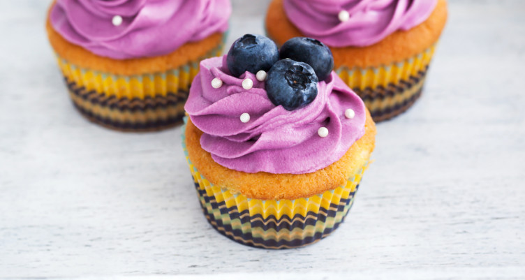 21 Party-Ready Recipes for Keto Cupcakes