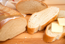 Stop searching for the perfect loaf: These clean keto bread recipes deliver all the flavor and texture you love without the added carbs.