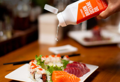 Pouring Bulletproof Brain Octane Oil on food