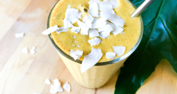 Low-carb pumpkin spice smoothie