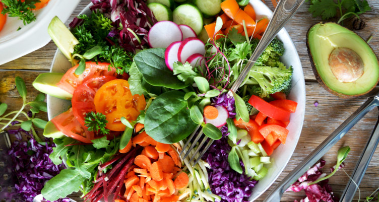 Bowl of colorful vegetables