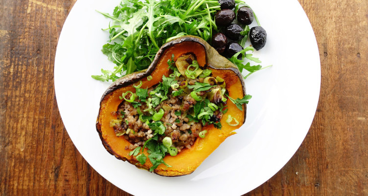 Paleo stuffed acorn squash