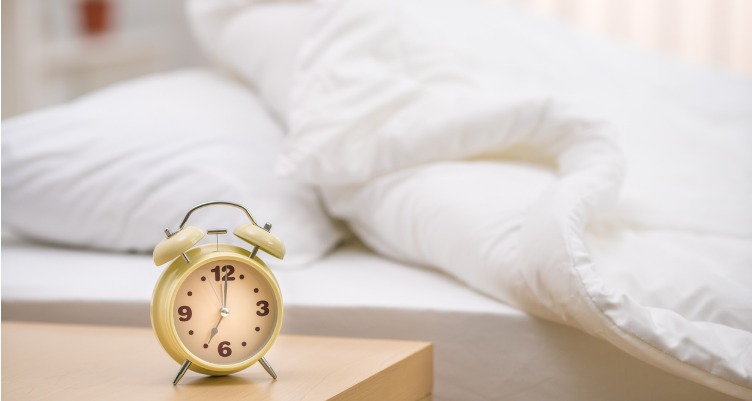 How to Reset Your Sleep Schedule When Your Routine Goes Out the Window