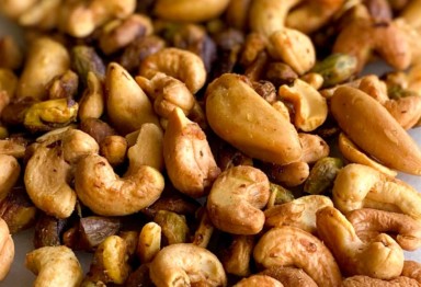 Maple roasted nuts with turmeric