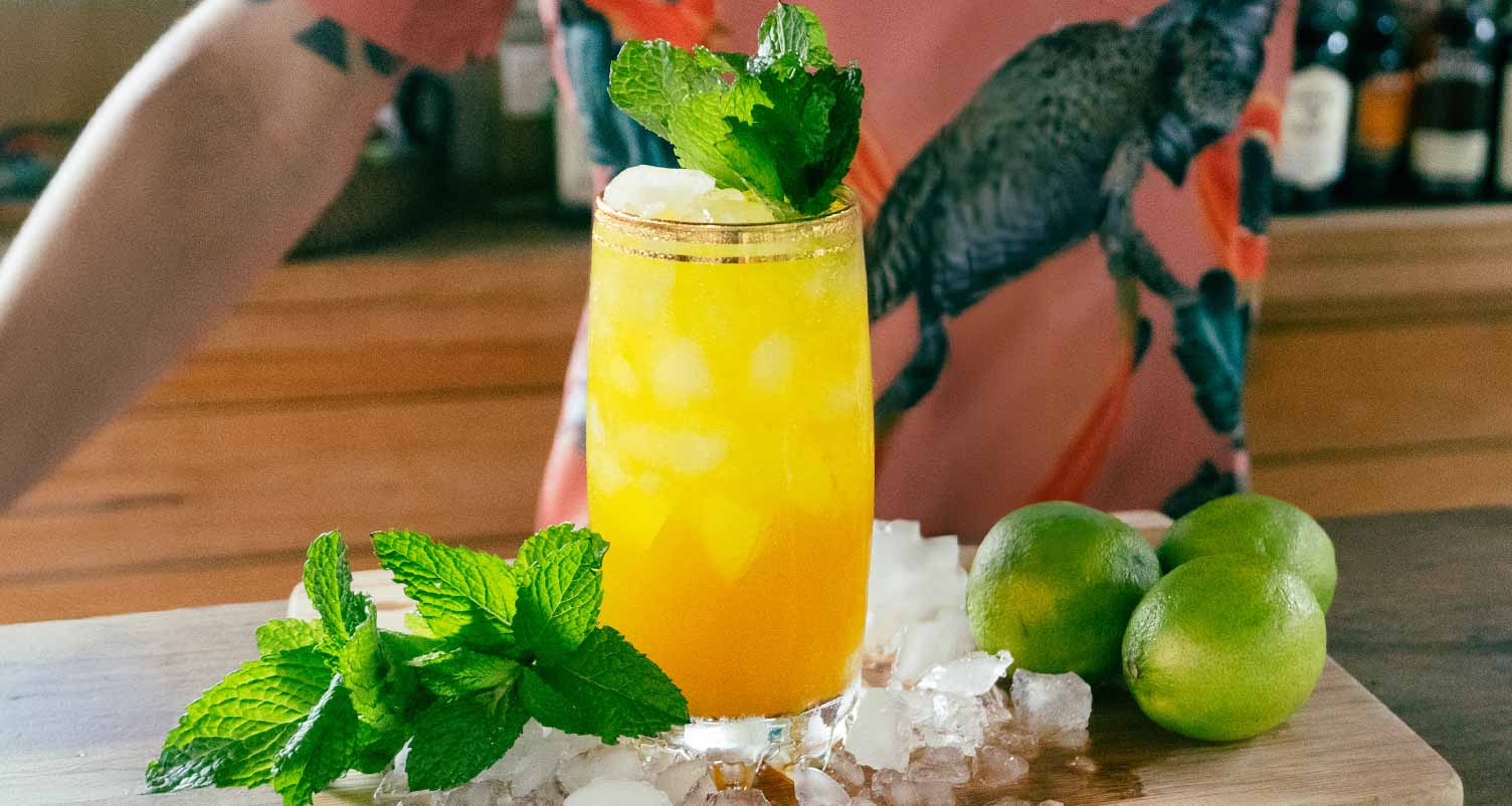 This Keto Mojito Recipe Takes a Classic Cocktail in a Healthier Direction