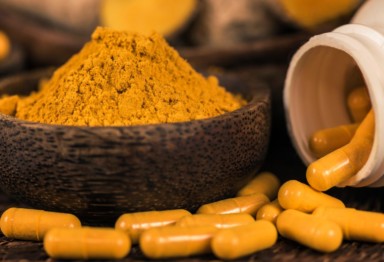 Turmeric herbal supplement capsules