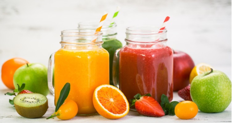 Healthy fruit and vegetable smoothies