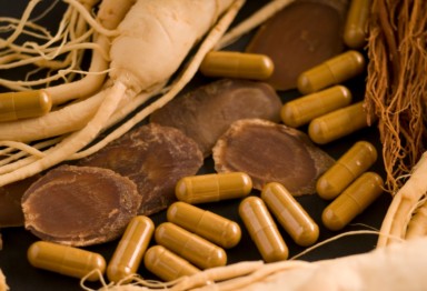 Dry ginseng slices, capsules and roots