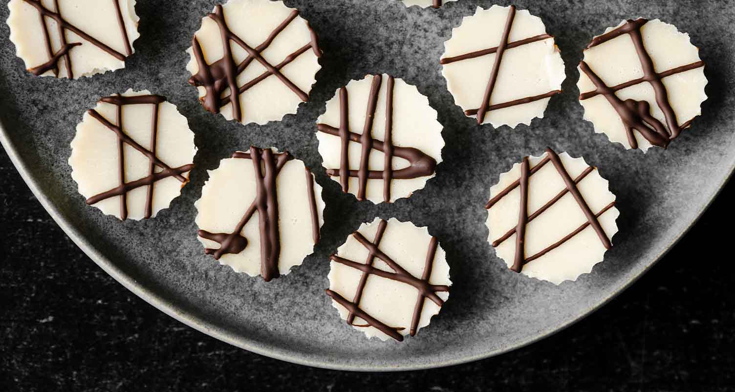 keto white chocolate fat bombs