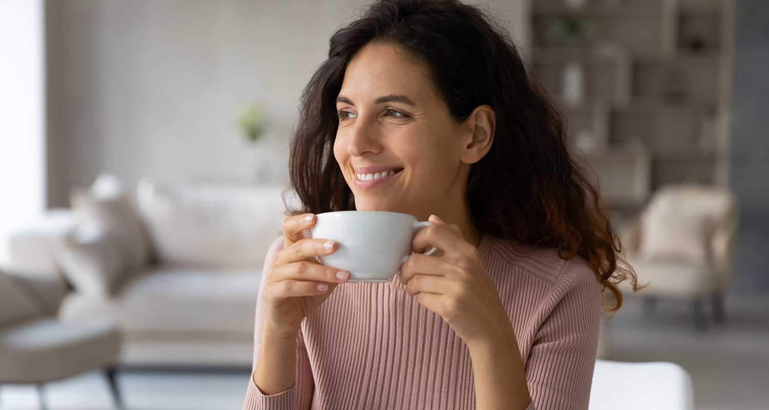 woman drinking coffee